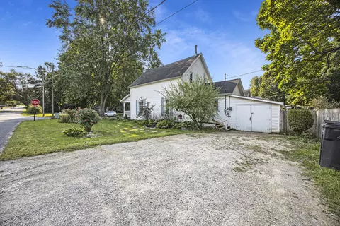 801 Pleasant St, Belding, MI 48809 photo 25