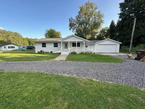 40701 Harris Rd, Belleville, MI 48111