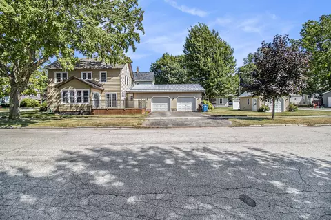 502 E Loomis St, Ludington, MI 49431