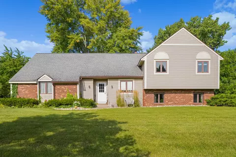 1128 Alden Ct, Holland, MI 49423