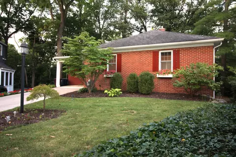 308 Pine Ridge St, Ann Arbor, MI 48103