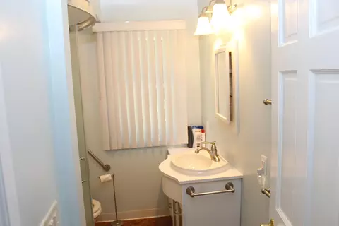 Bath - 305 Mills Rd, Saline, MI 48176 photo 1 of 6