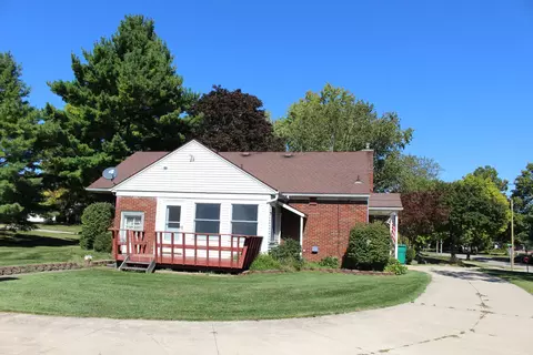 Exterior - 305 Mills Rd, Saline, MI 48176 photo 3 of 26