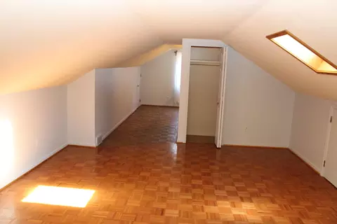 Bedroom - 305 Mills Rd, Saline, MI 48176 photo 9 of 10
