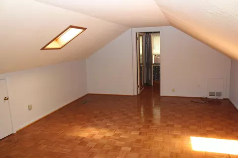 Bedroom - 305 Mills Rd, Saline, MI 48176 photo 10 of 10