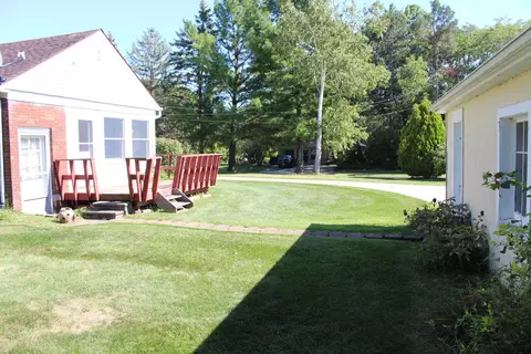 Exterior - 305 Mills Rd, Saline, MI 48176 photo 17 of 26