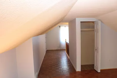 Entry Way - 305 Mills Rd, Saline, MI 48176 photo 2 of 6