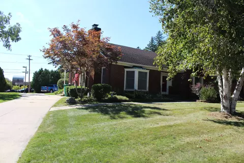 Exterior - 305 Mills Rd, Saline, MI 48176 photo 2 of 26