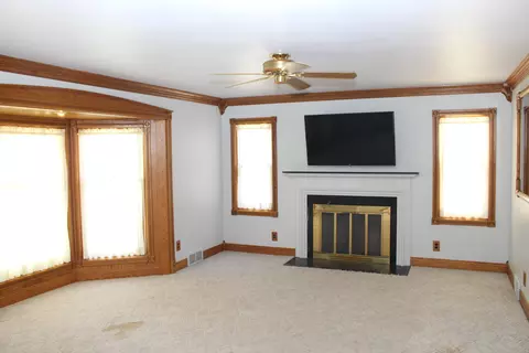 Living - 305 Mills Rd, Saline, MI 48176 photo 5 of 7