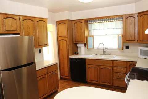 Kitchen - 305 Mills Rd, Saline, MI 48176 photo 1 of 6