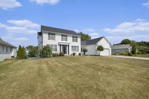 6020 Sunningdale Dr, Hudsonville, MI 49426
