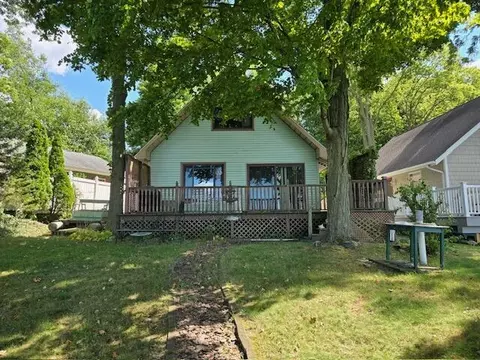 1127 Tolley Park Dr, Union City, MI 49094