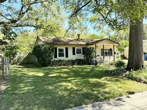 2612 Laredo St, Kalamazoo, MI 49004