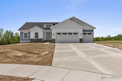 12461 Nora Ct, Allendale, MI 49401