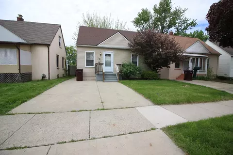 7217 Standard St, Center Line, MI 48015