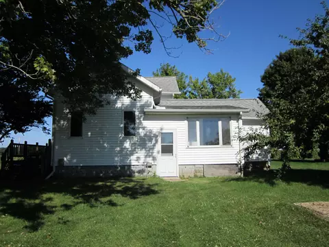 32237 92nd Ave, Lawton, MI 49065