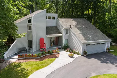 3727 David Ln, Lansing, MI 48911 photo 2