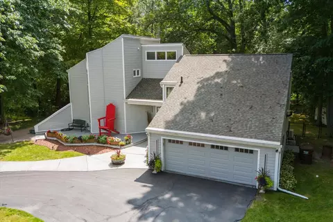 3727 David Ln, Lansing, MI 48911 photo 3