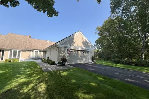 10580 Trapper Ln, Canadian Lakes, MI 49346