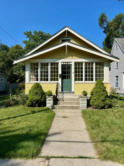 1567 6th St, Muskegon, MI 49440