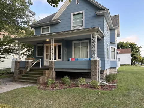 302 E Filer St, Ludington, MI 49431