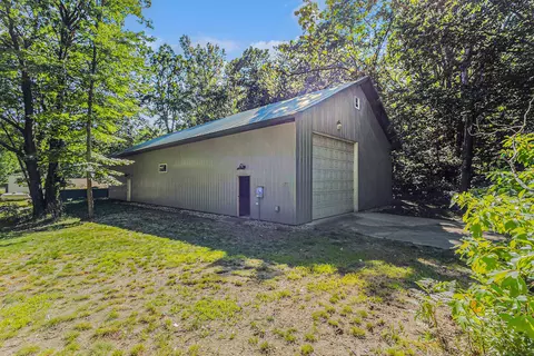 417 N June Dr, Mears, MI 49436