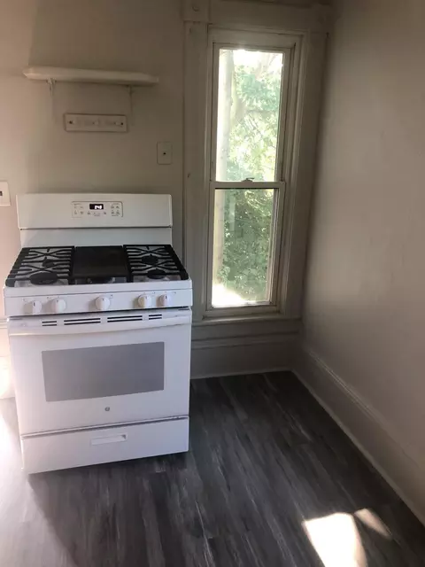 611 S Jackson St, Jackson, MI 49203 photo 37