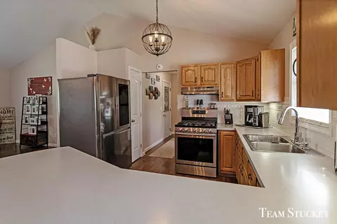13185 Shutter Dr SE, Lowell, MI 49331 photo 11