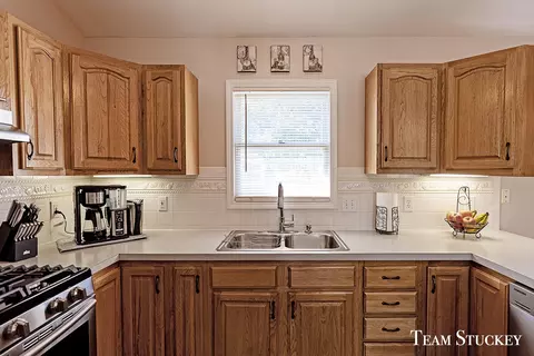 13185 Shutter Dr SE, Lowell, MI 49331 photo 12