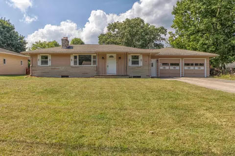 8804 Newhouse St, Portage, MI 49024