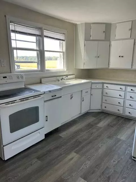 1126 Marshall Rd, Tekonsha, MI 49092 photo 9