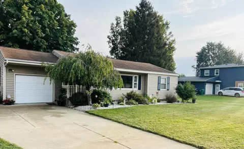 705 Devonshire Dr, Sturgis, MI 49091 photo 2