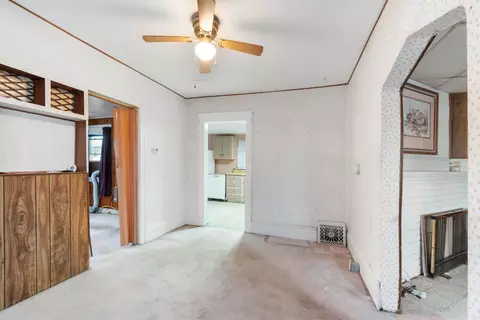 119 Avondale Ave, Jackson, MI 49203 photo 12