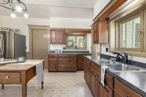 5765 Moore Rd, Tekonsha, MI 49092 photo 12