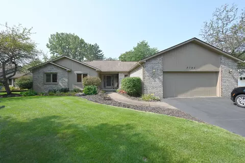 9782 Ponderosa Dr, South Lyon, MI 48178