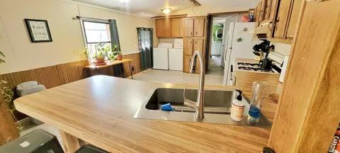 466 S Dowling, White Cloud, MI 49349 photo 22