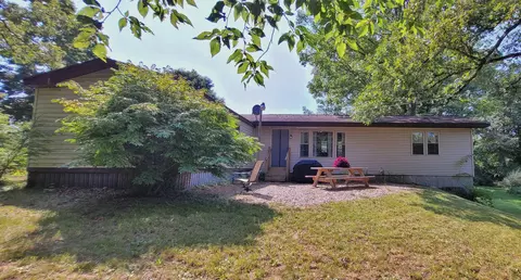466 S Dowling, White Cloud, MI 49349 photo 4