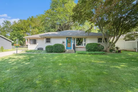 622 Turwill Ln, Kalamazoo, MI 49006