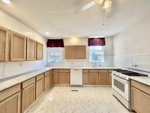 230 Mowry Ave, Bronson, MI 49028 photo 11