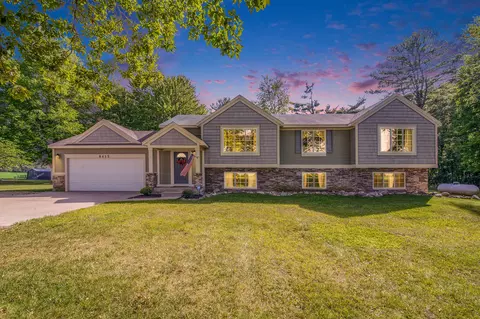 8415 W Holland Lake Rd, Greenville, MI 48838
