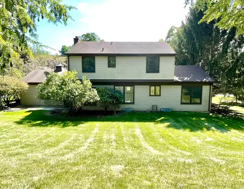 748 Wright Ln, Marshall, MI 49068 photo 2