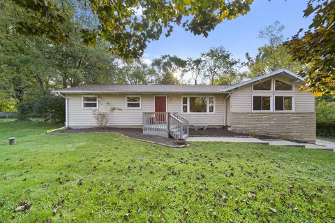 2363 Windemere Dr, Jackson, MI 49202