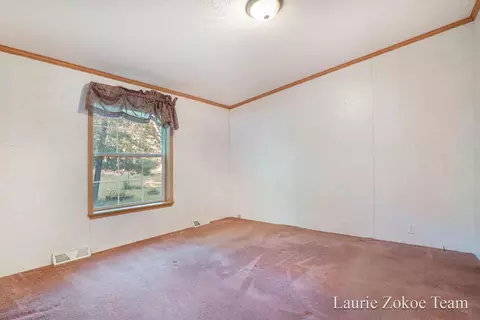 11886 Gordon Rd, Newaygo, MI 49337 photo 9