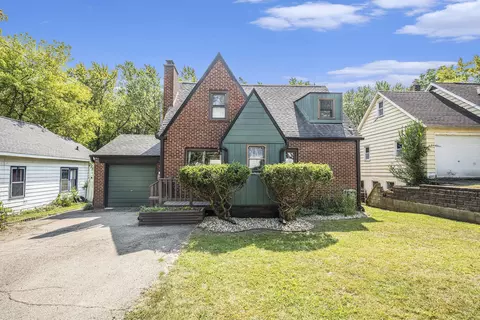 135 Hutchinson St, Kalamazoo, MI 49001