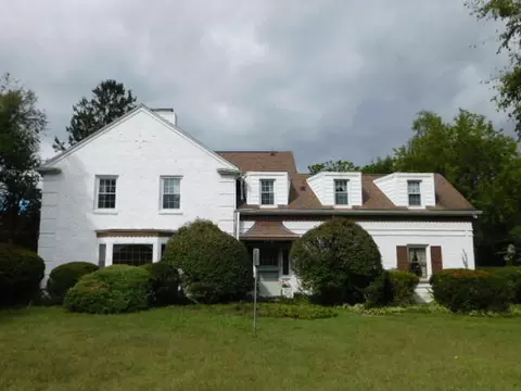 5050 Browns Lake Rd, Jackson, MI 49203