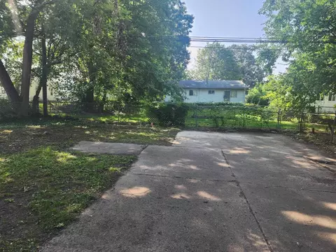 8280 Jackson Ave, Warren, MI 48089 photo 6