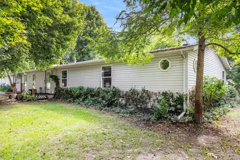 207 S Williams St, Stockbridge, MI 49285