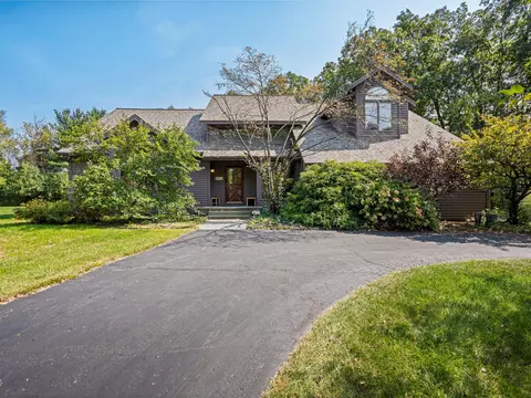 3502 Barton Farm Dr, Ann Arbor, MI 48105