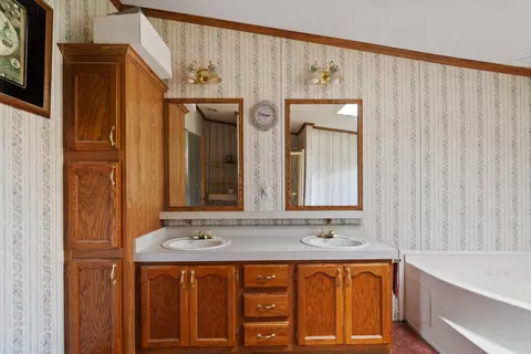3625 E South St, Jackson, MI 49201 photo 21