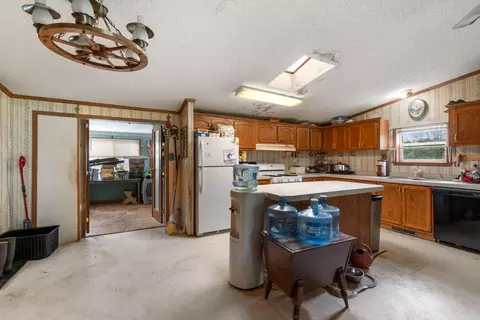 3625 E South St, Jackson, MI 49201 photo 17